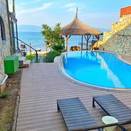 Atroa 빌라 부루사