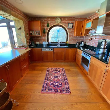 빌라 Atroa 부루사