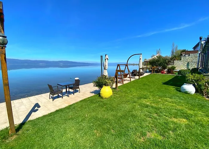 Atroa فيلة بورصة